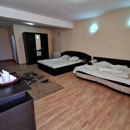 Băneşti International Recola汽车旅馆 外观 照片
