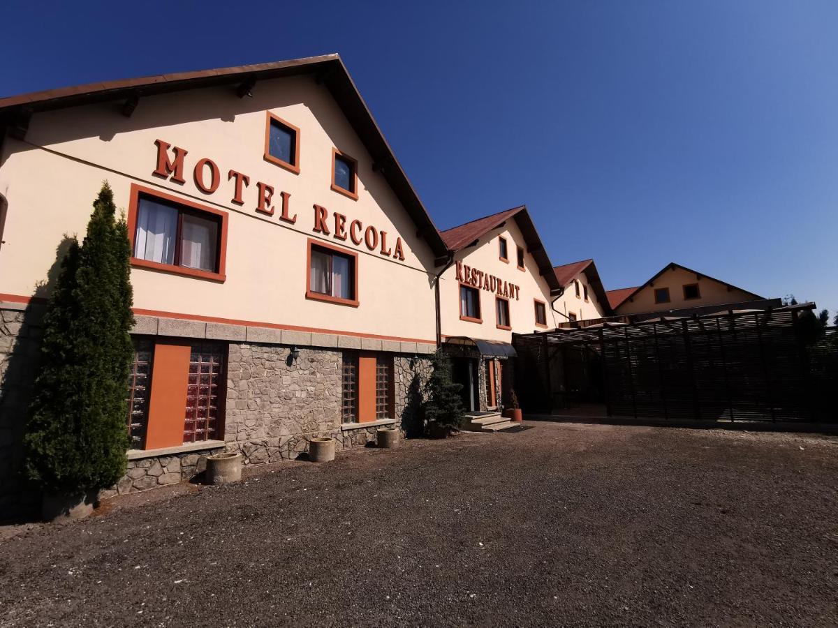 Băneşti International Recola汽车旅馆 外观 照片