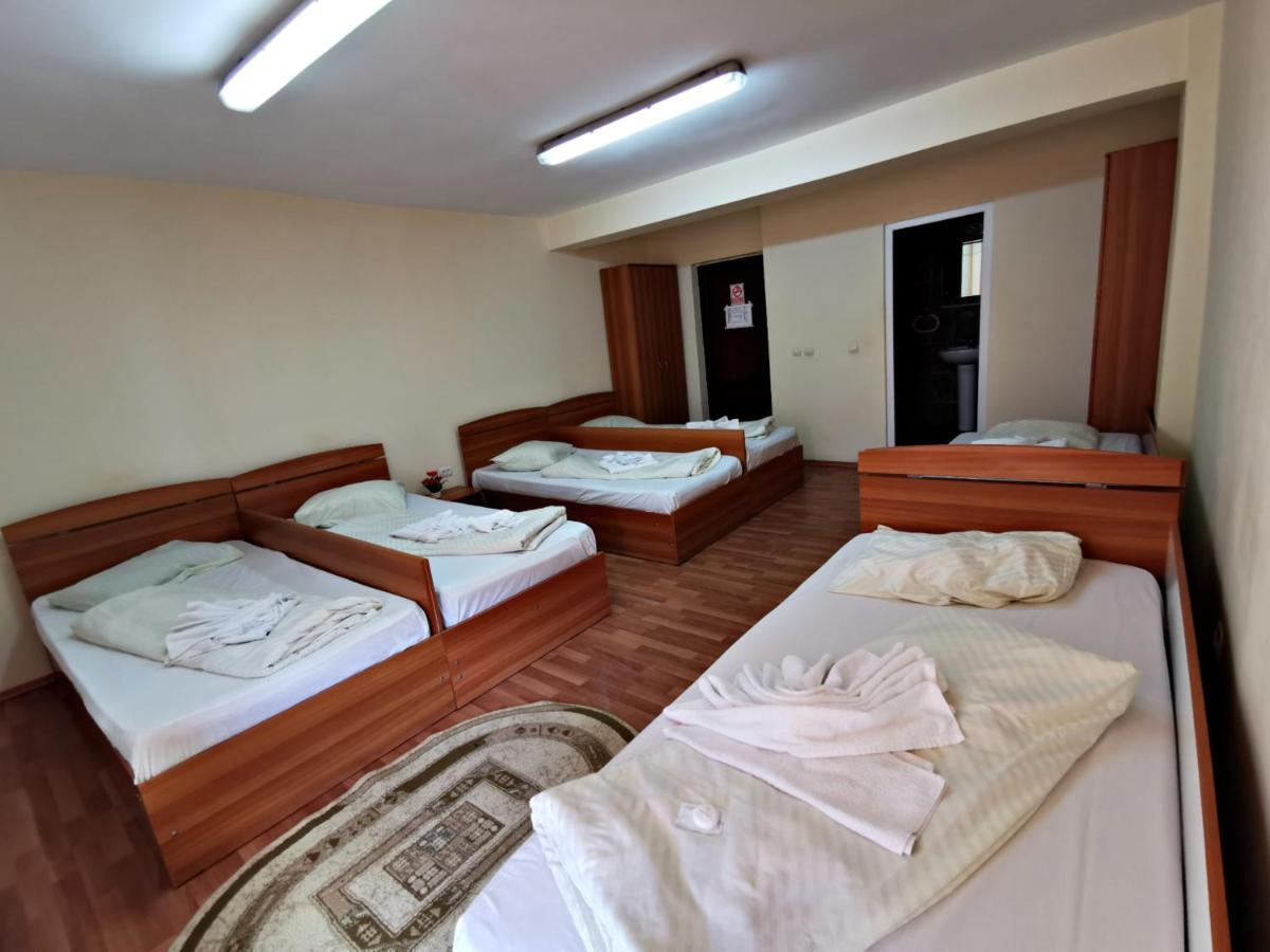 Băneşti International Recola汽车旅馆 外观 照片